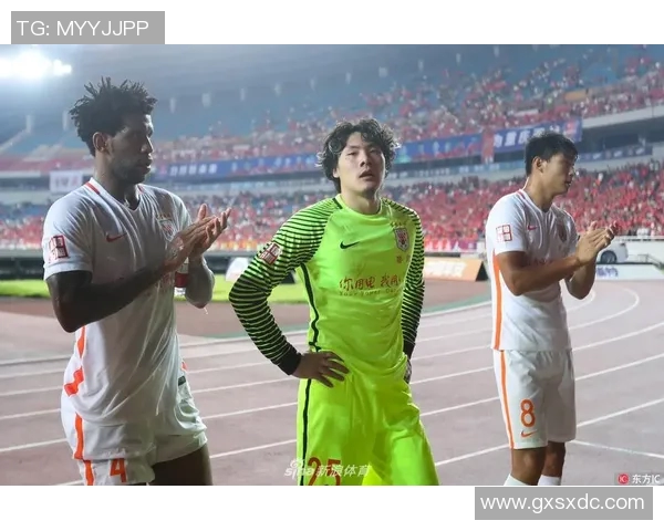 鲁能与力帆对决精彩点评分析揭示比赛关键因素与战术布局